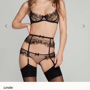 Lindie suspender agent provocateur